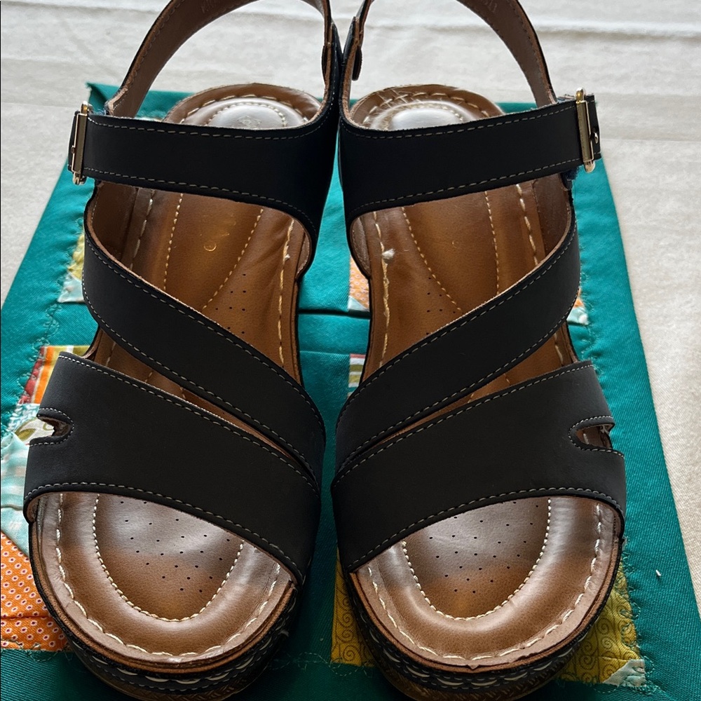 Patrizia Elegant Blue Strappy Sandals Size 8 - Picture 2 of 4